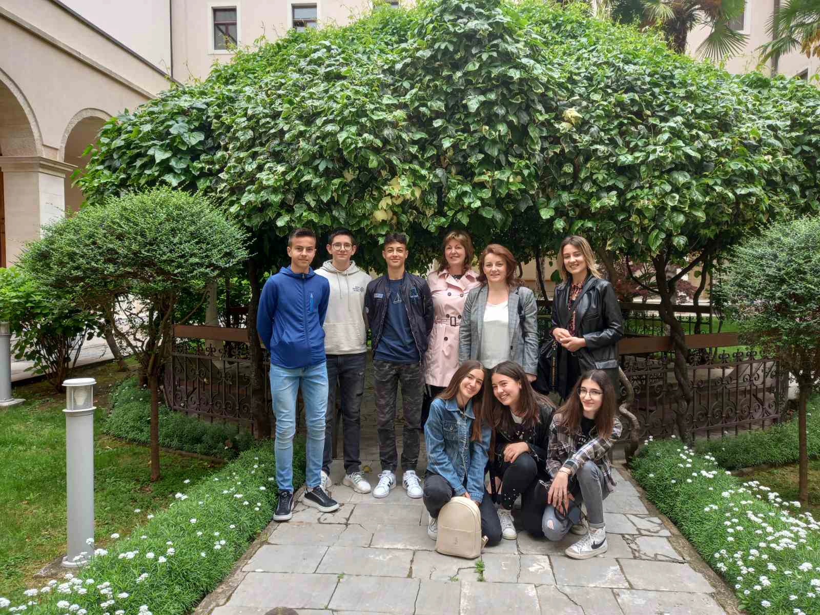 IMG 1bb6afda126a8e60abc316b9b092b5b0 V