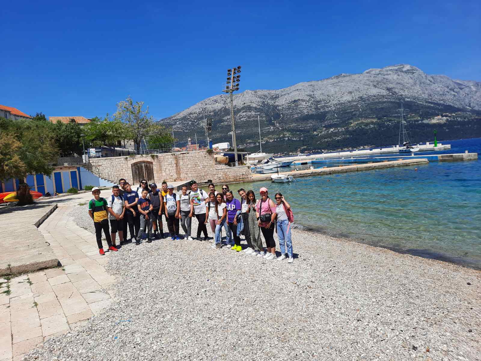 IMG 73bf1b0690033848a90797e81c75b230 V